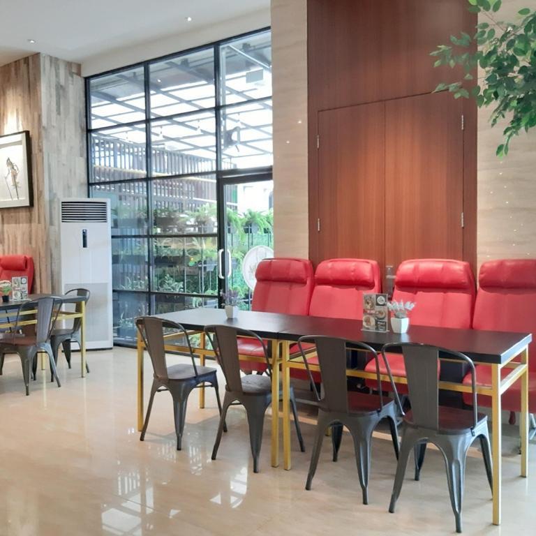 The Batik Hotel Medan Exterior photo